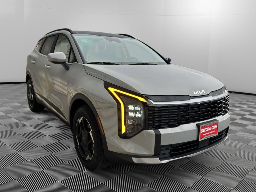 New 2026 Kia Sportage EX AWD/4WD image 3