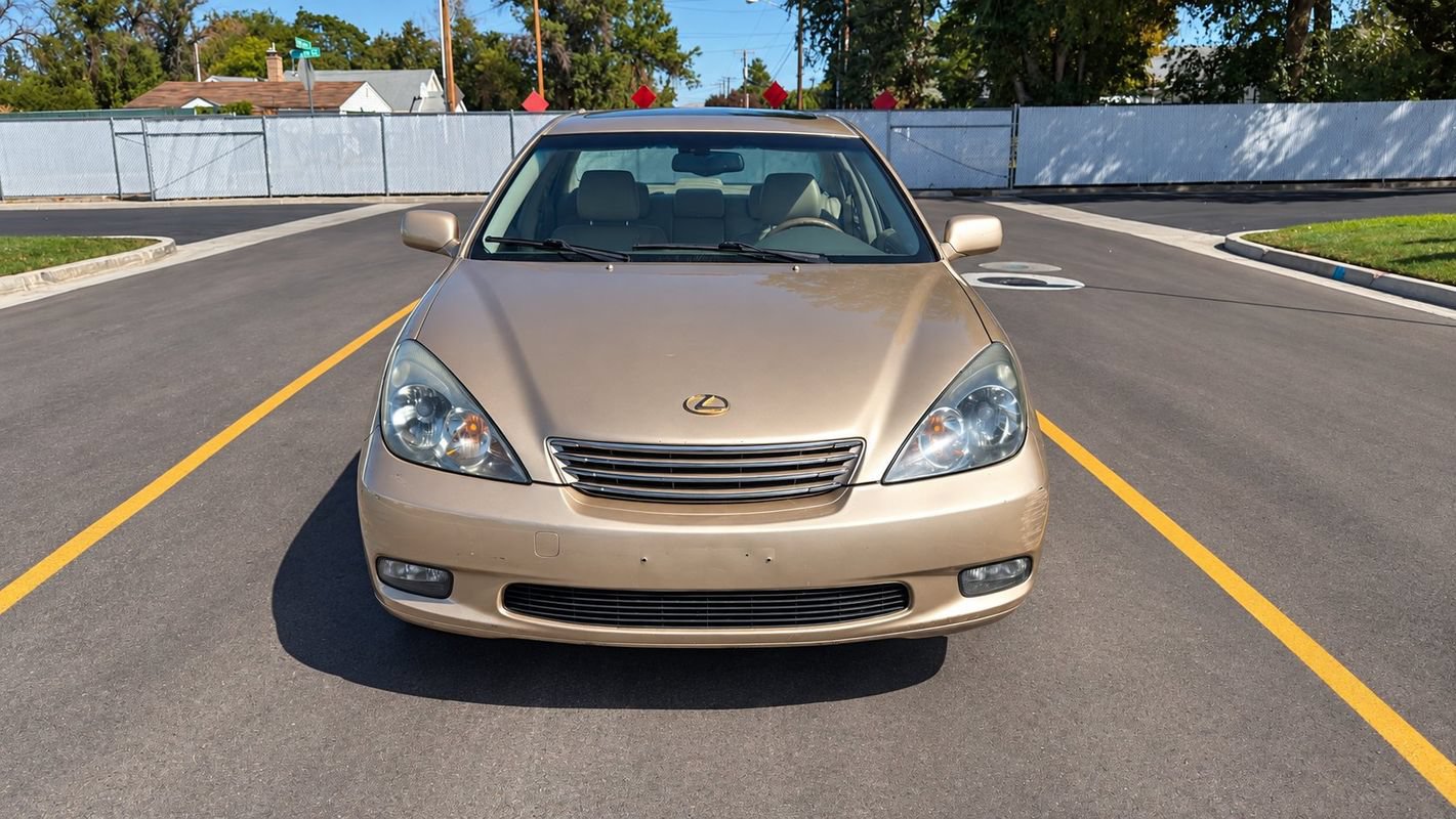 Used 2002 Lexus ES 330 FWD image 8