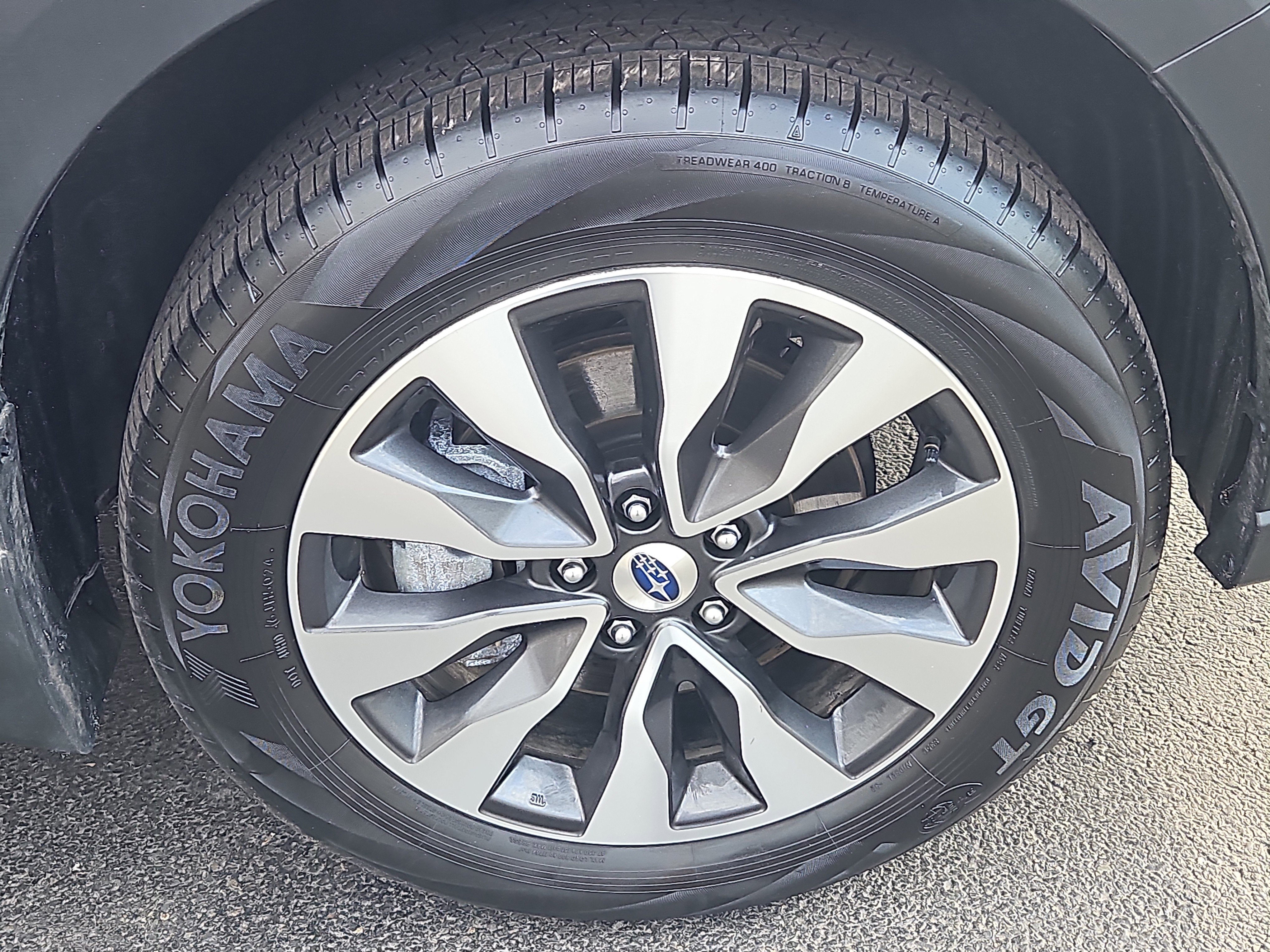 Certified 2025 Subaru Outback Limited image 32