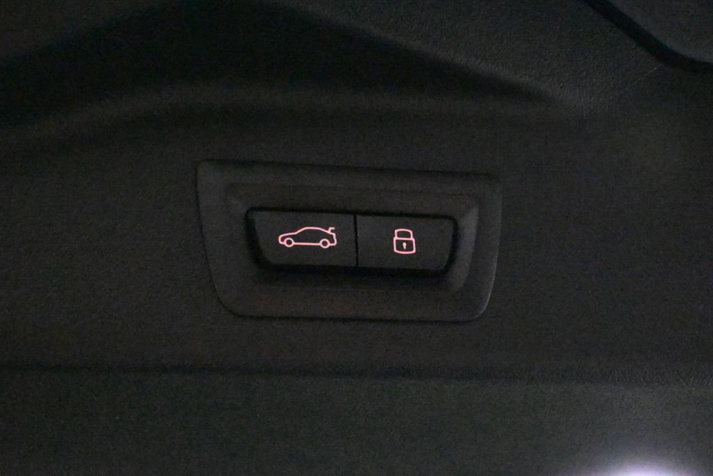 Used 2026 BMW X5 xDrive40i w/ M Sport Package image 40