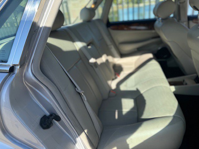 Used 2002 Jaguar XJ8 image 17