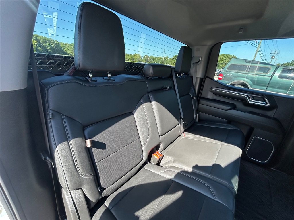 Used 2023 Chevrolet Silverado 1500 LTZ AWD/4WD image 34