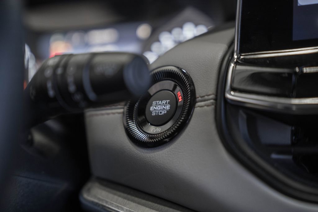 Used 2022 Jeep Compass Limited image 34