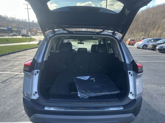 Used 2023 Nissan Rogue SV w/ SV Premium Package image 23