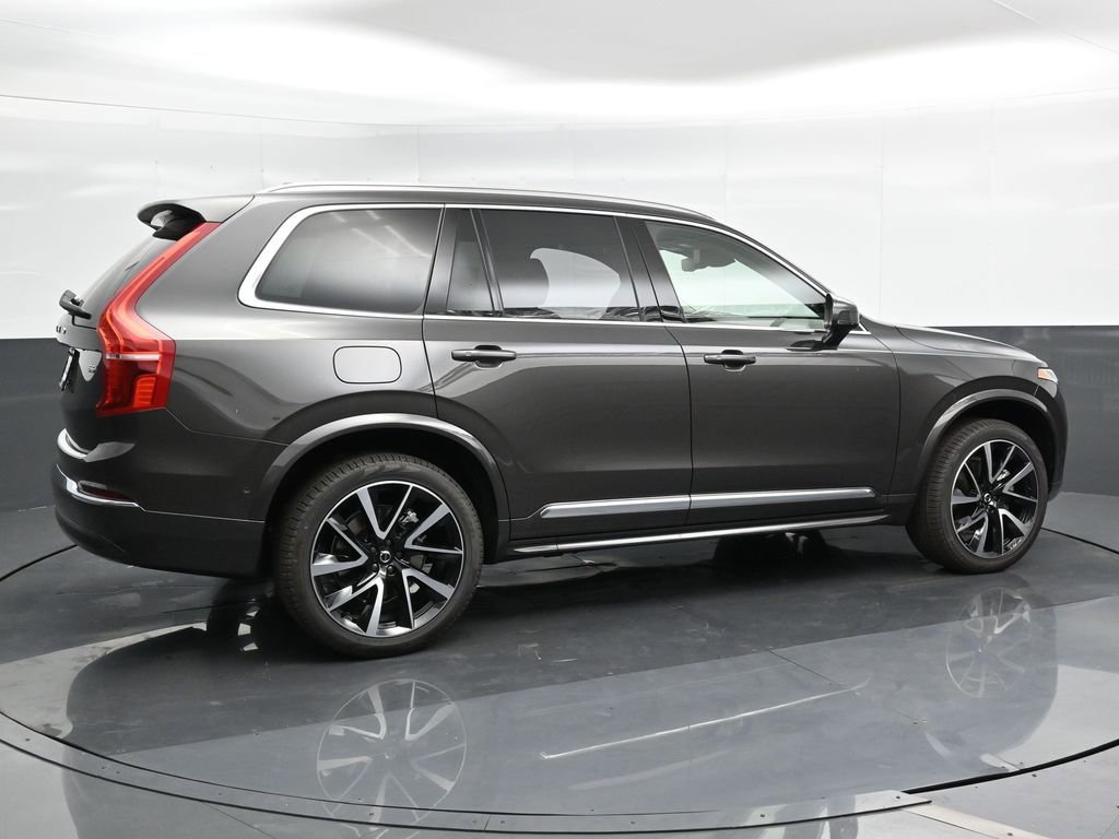 New 2025 Volvo XC90 B6 Plus w/ Protection Package Premier image 2