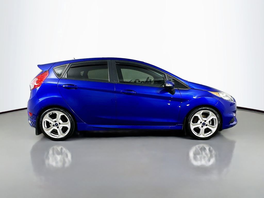 Used 2015 Ford Fiesta ST FWD image 9