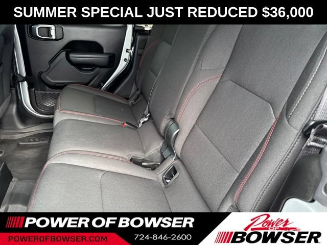 Used 2023 Jeep Gladiator Rubicon w/ Cold Weather Group AWD/4WD image 12