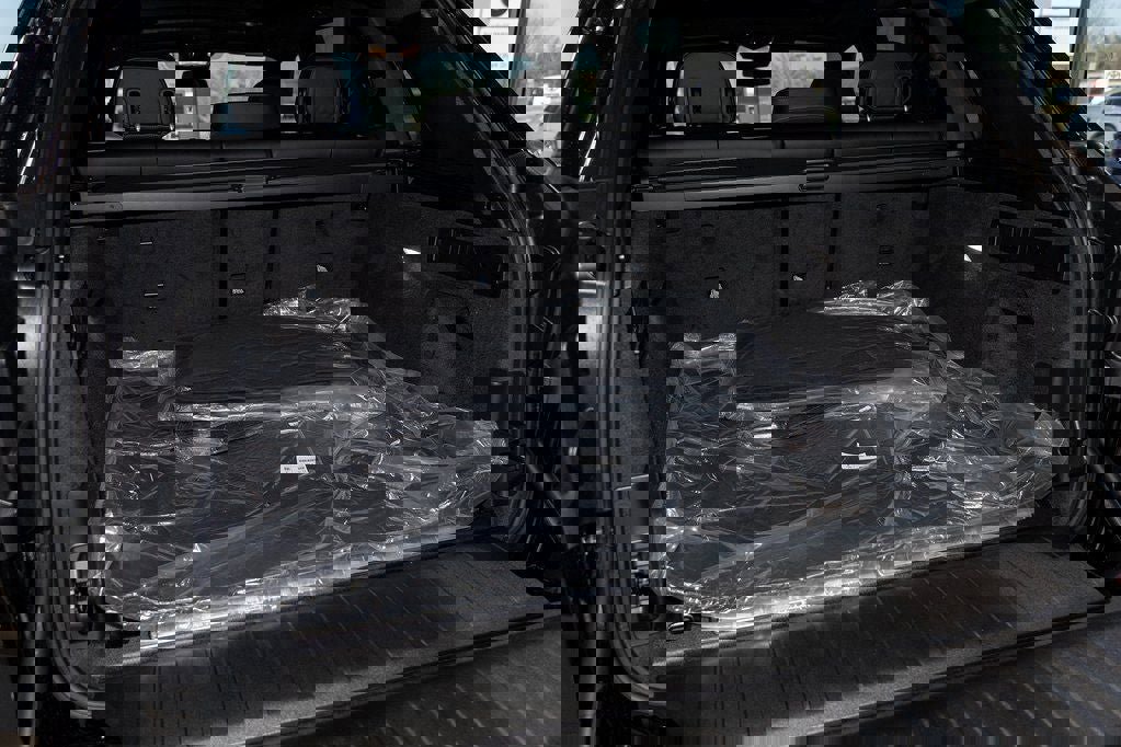 New 2026 BMW X5 xDrive50e image 11