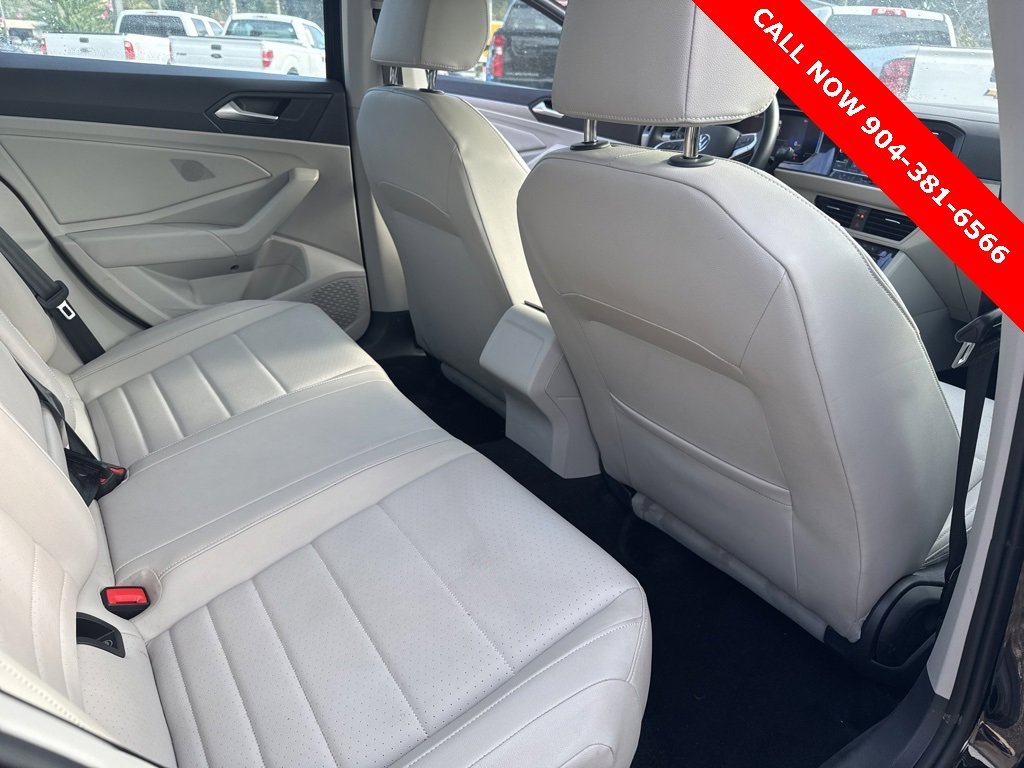 Used 2024 Volkswagen Jetta SE image 14