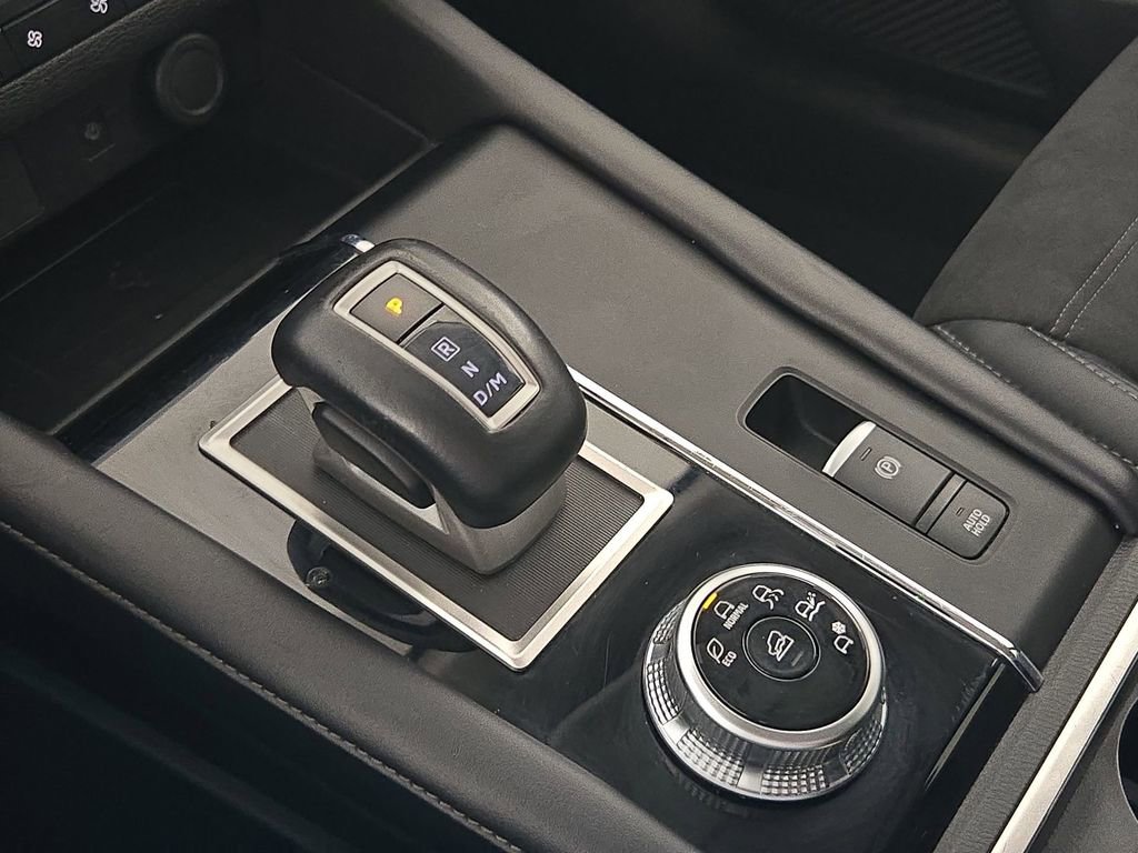 Used 2024 Mitsubishi Outlander SE image 21