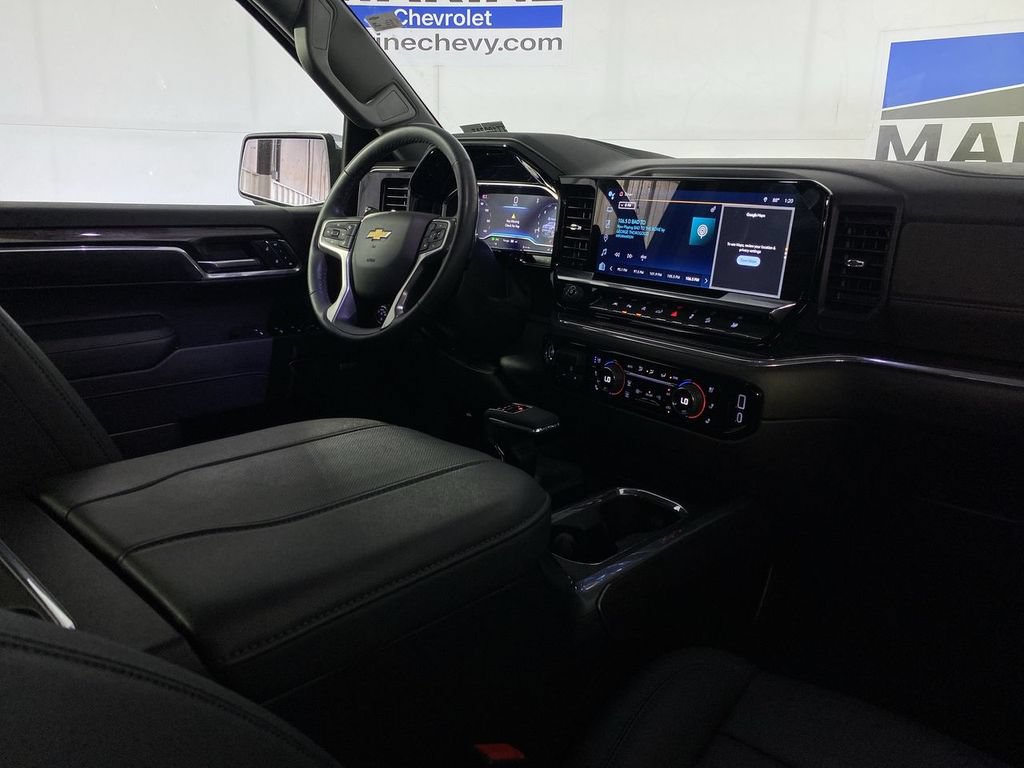 Used 2024 Chevrolet Silverado 1500 LTZ w/ LTZ Convenience Package II AWD/4WD image 26