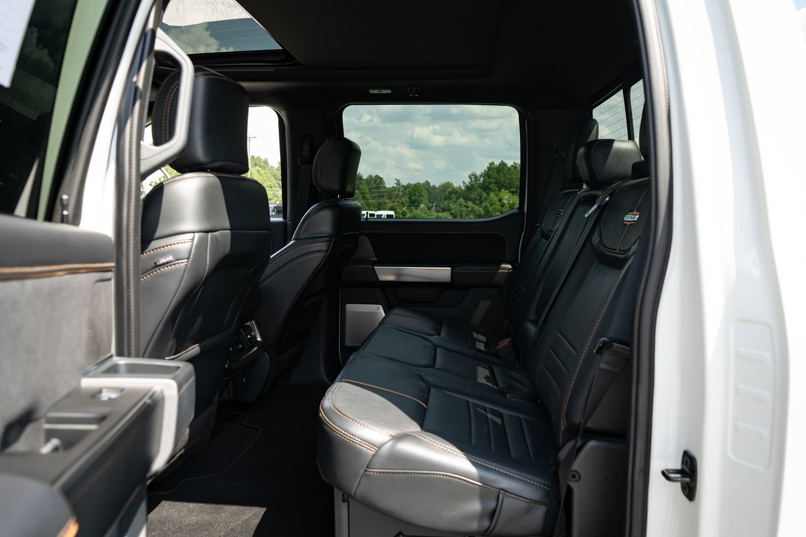 Used 2024 Ford F450 Platinum w/ FX4 Off-Road Package AWD/4WD image 41