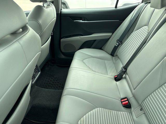 Certified 2019 Toyota Camry SE w/ Audio Package FWD image 5