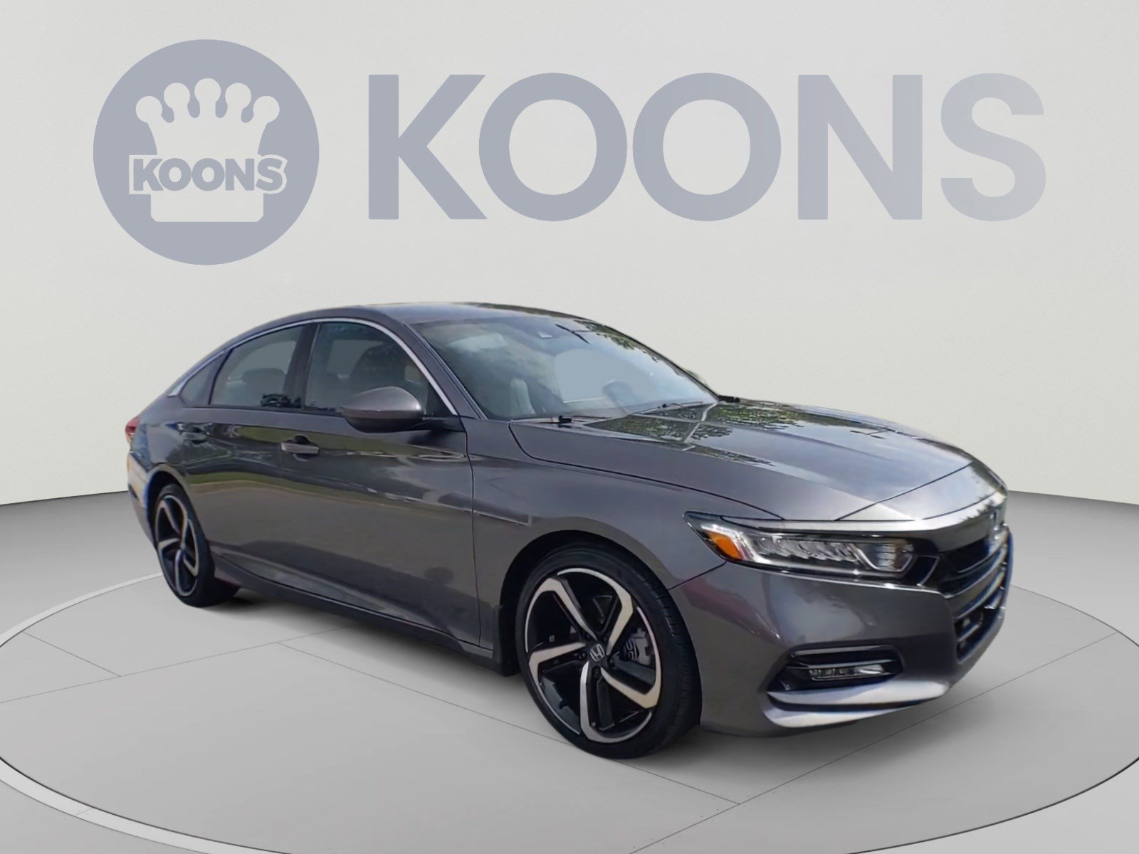 Used 2019 Honda Accord Sport image 2