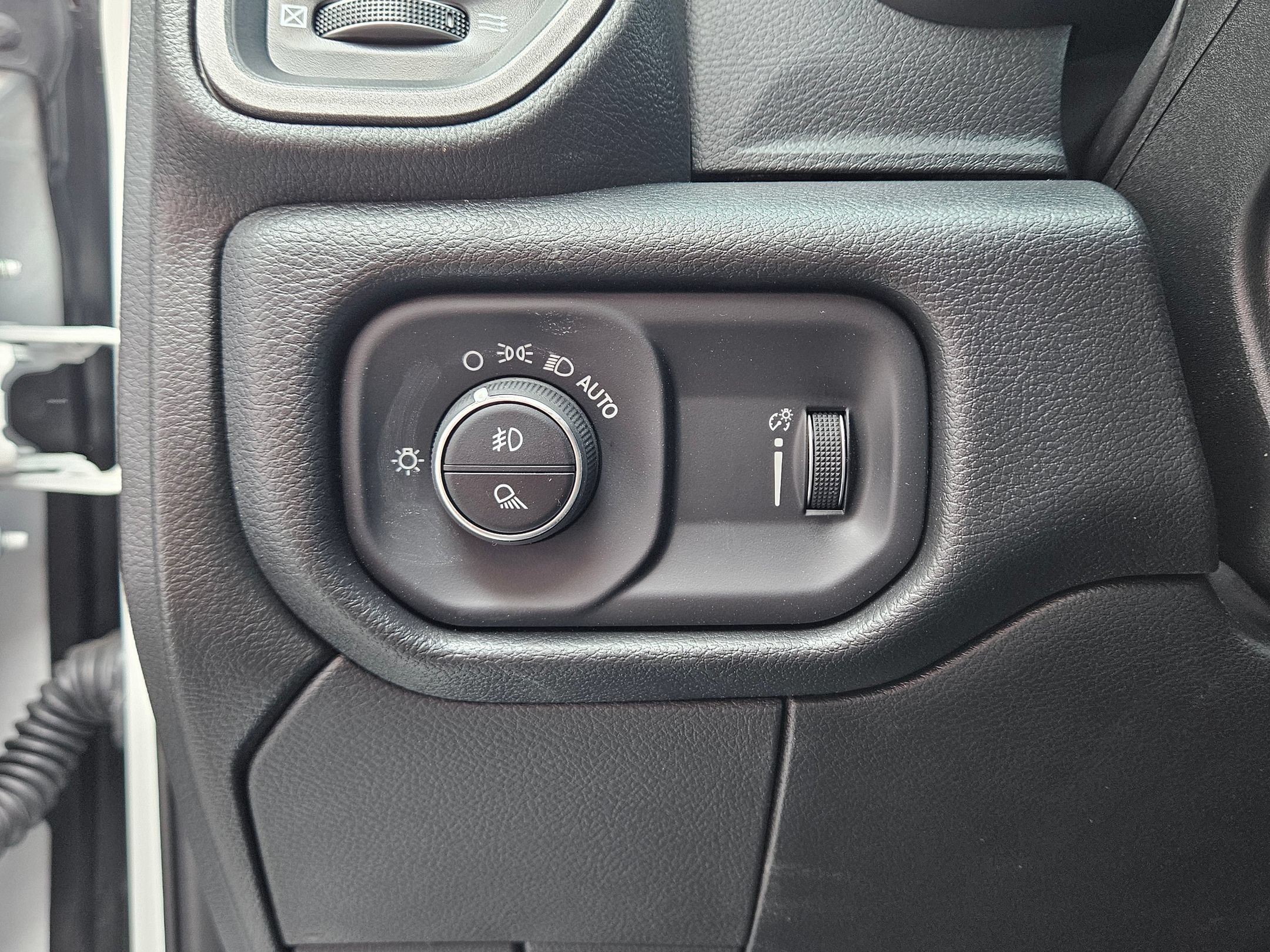 New 2026 RAM 3500 Tradesman w/ Chrome Appearance Group A AWD/4WD image 18