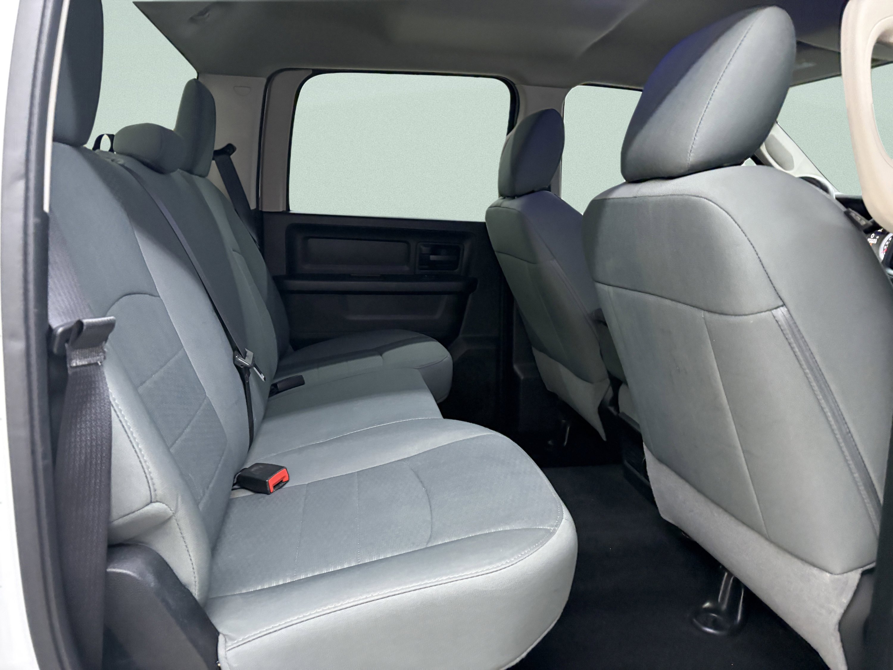 Used 2014 RAM 2500 Tradesman w/ Chrome Appearance Group image 21