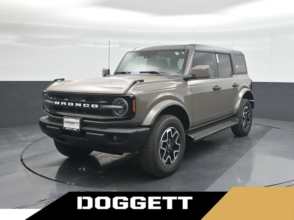 New 2026 Ford Bronco Outer Banks AWD/4WD image 1