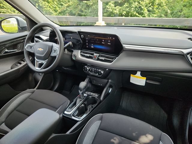 New 2026 Chevrolet TrailBlazer LT w/ Convenience Package FWD image 19