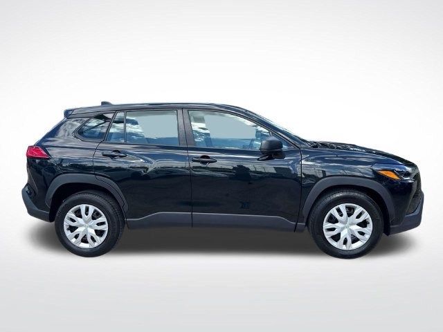 Used 2024 Toyota Corolla Cross L FWD image 11
