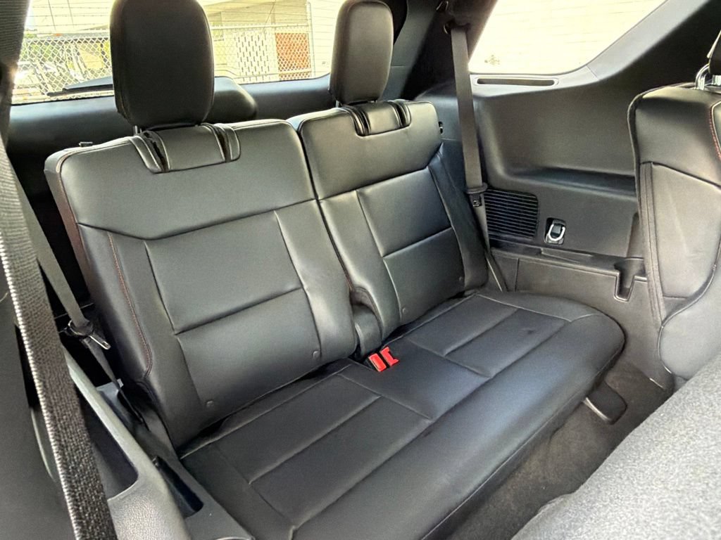 Used 2025 Ford Explorer ST AWD/4WD image 12