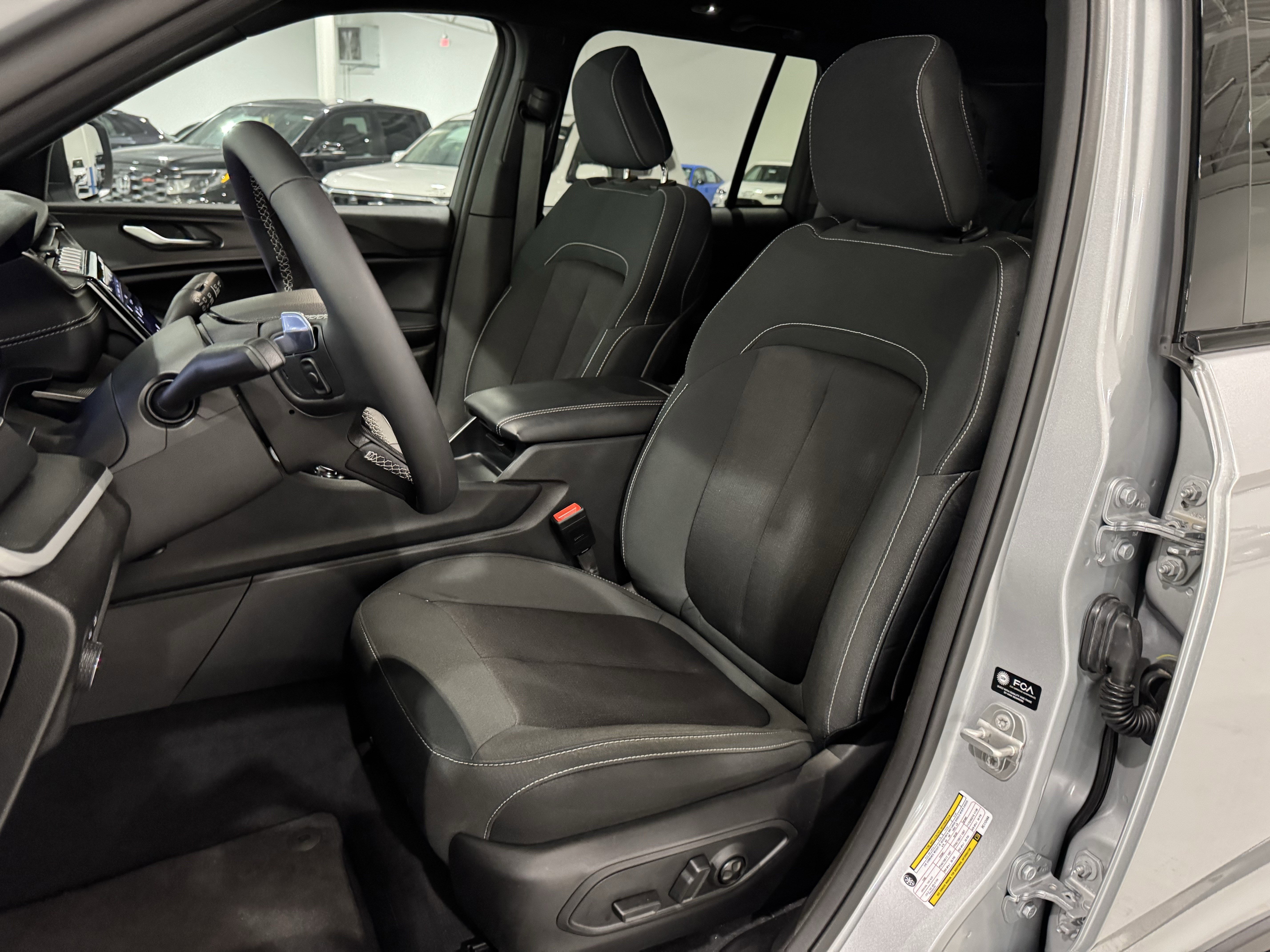 Used 2024 Jeep Grand Cherokee Laredo w/ MOPAR Finishing Package image 25