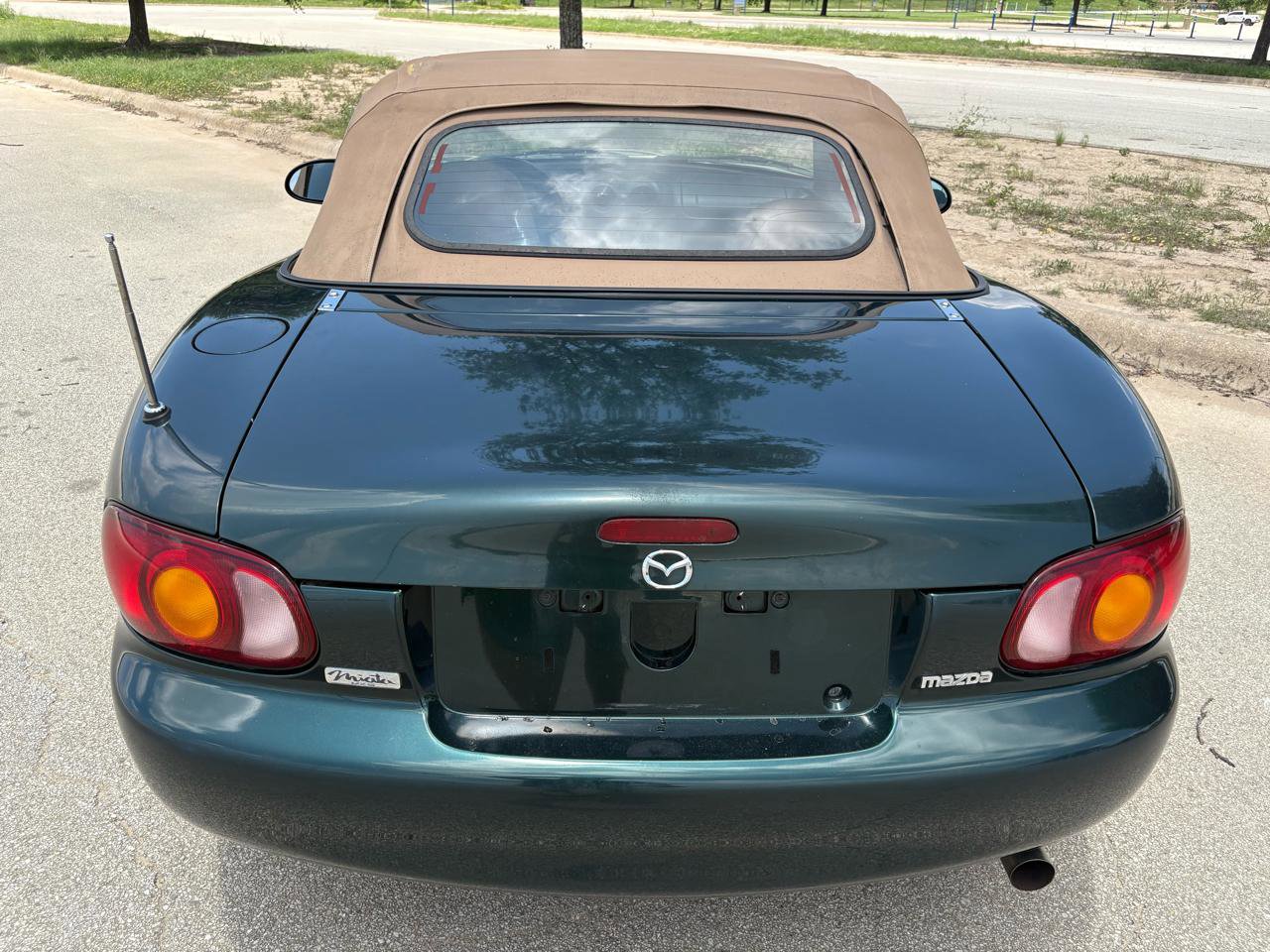 Used 1999 MAZDA MX-5 Miata RWD image 11