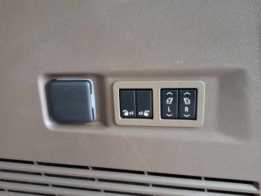 Certified 2023 GMC Yukon Denali w/ Max Trailering Package image 18