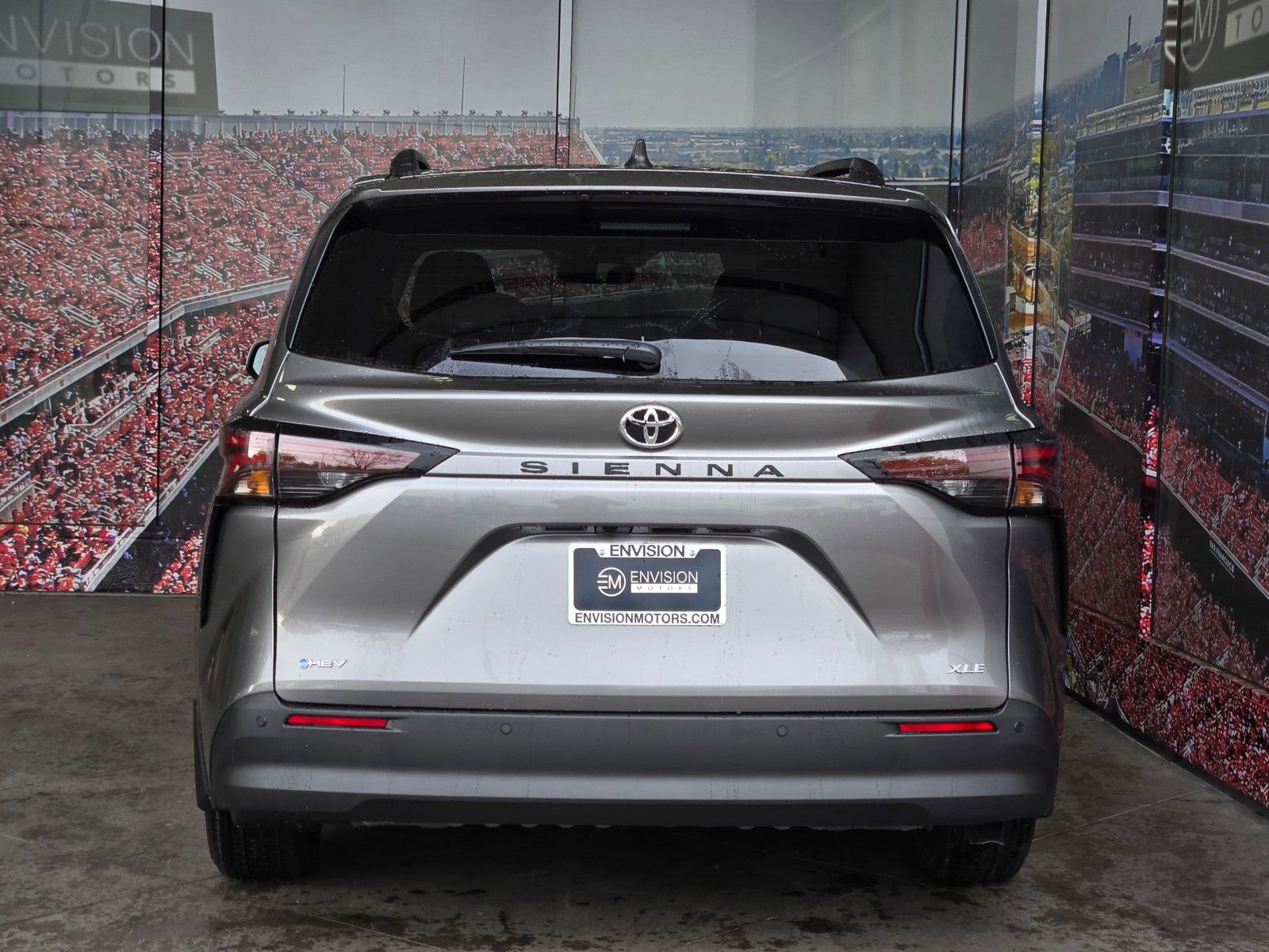 Certified 2026 Toyota Sienna XLE FWD image 7