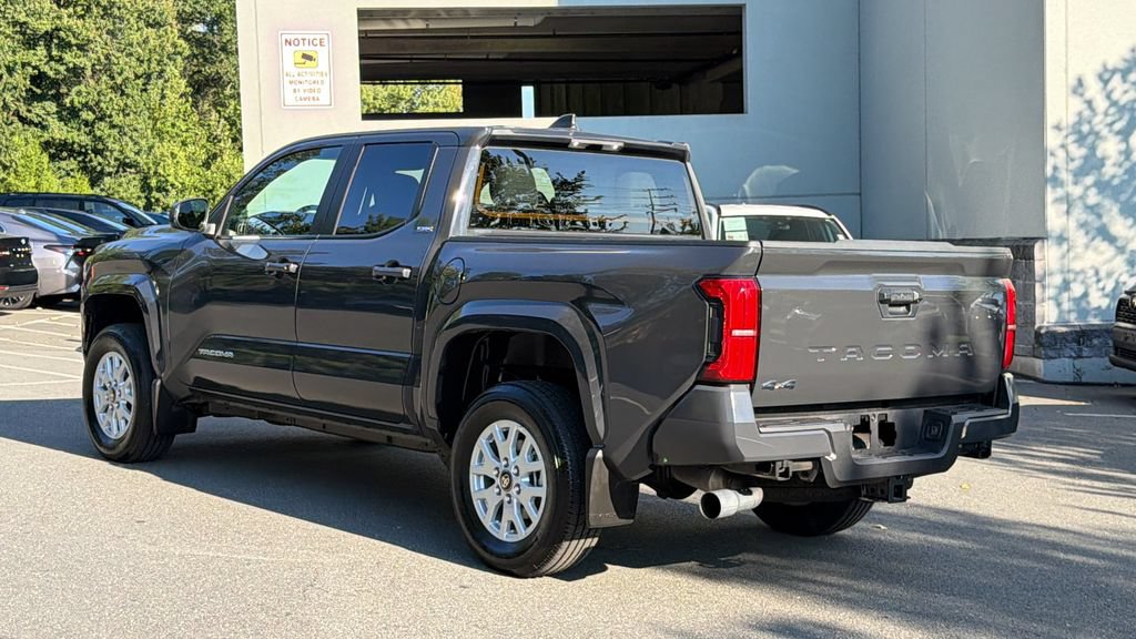 Used 2026 Toyota Tacoma SR5 AWD/4WD image 3