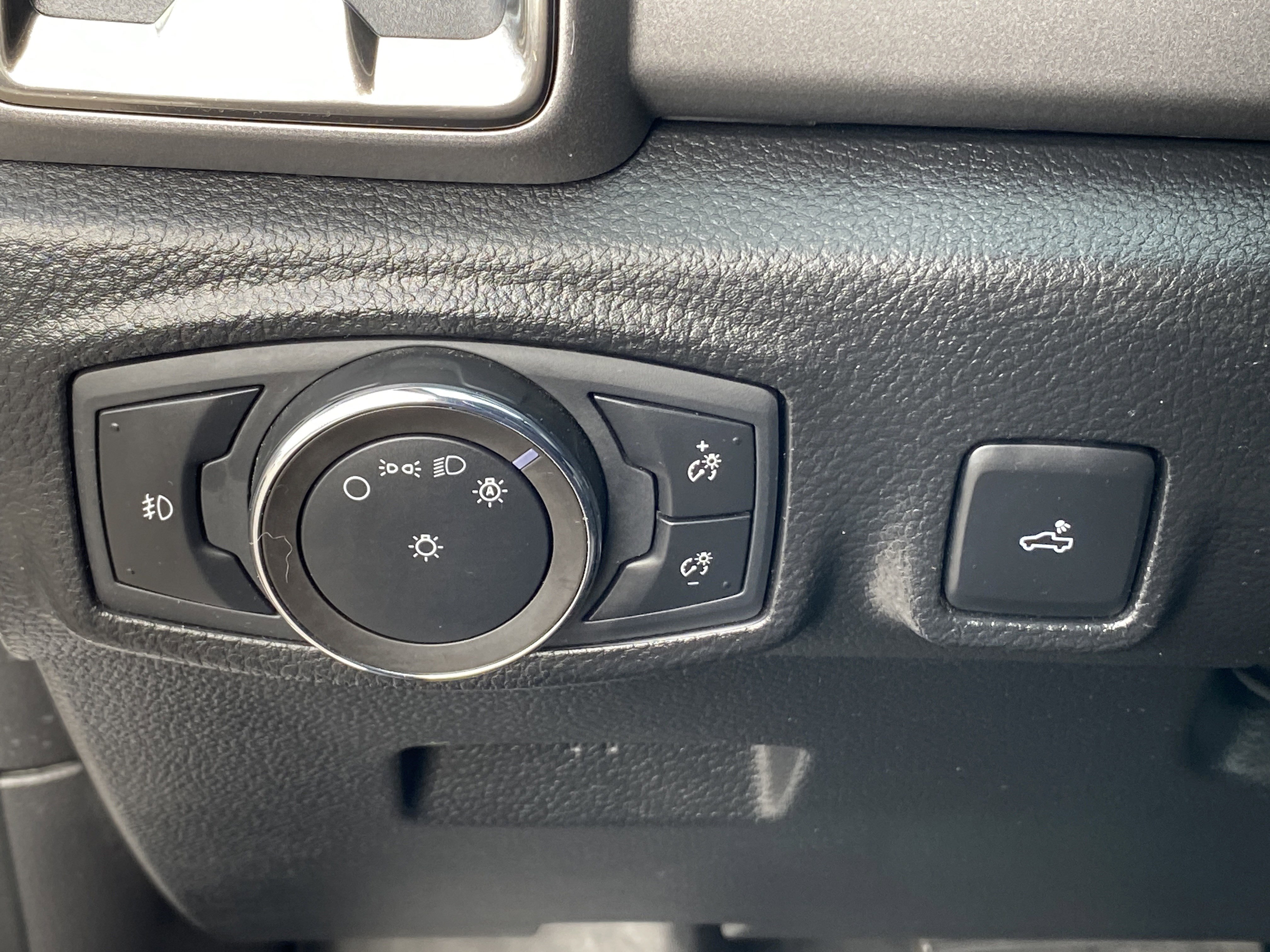 Used 2020 Ford Ranger XLT w/ Equipment Group 301A Mid image 14