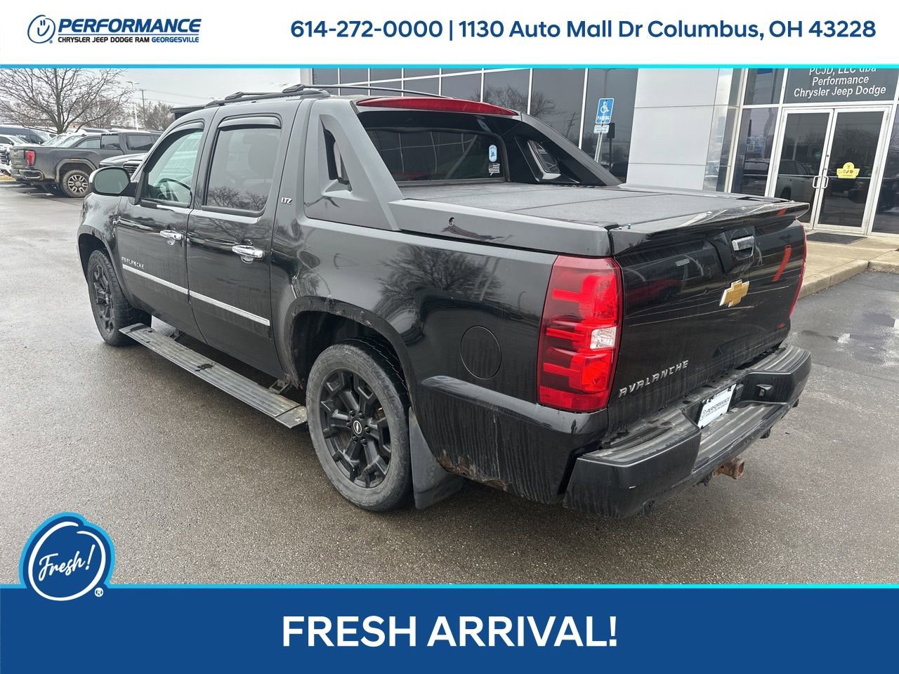 Used 2012 Chevrolet Avalanche LTZ image 6