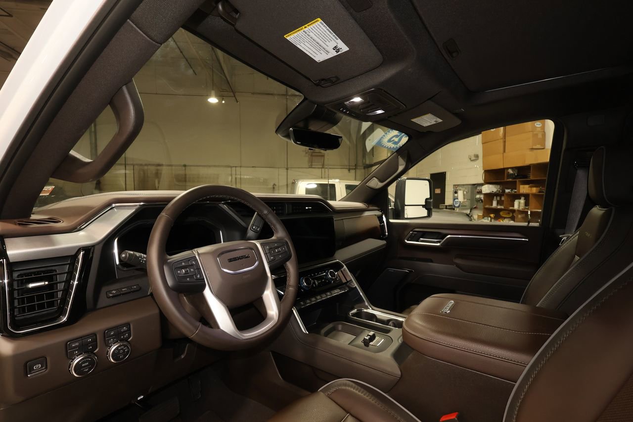 Certified 2025 GMC Sierra 2500 Denali w/ Denali Reserve Package image 9