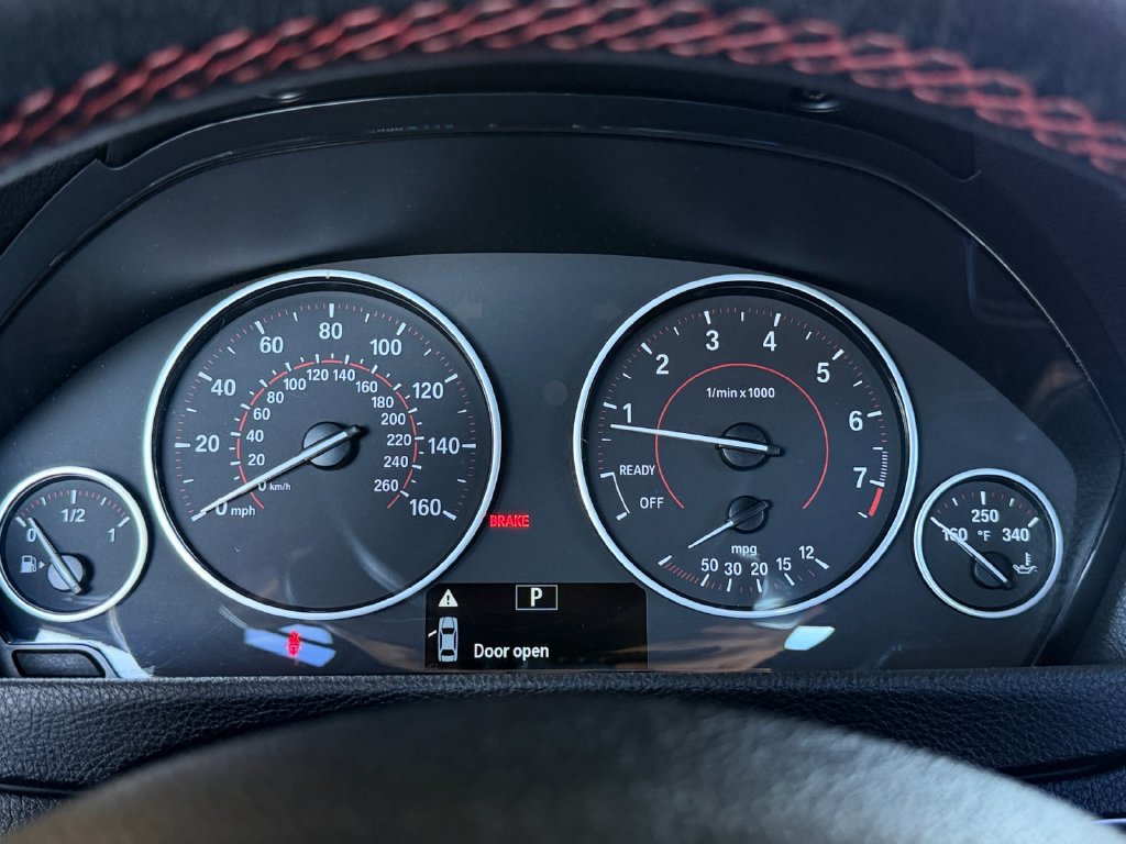 Used 2018 BMW 330i Sedan w/ Convenience Package RWD image 23
