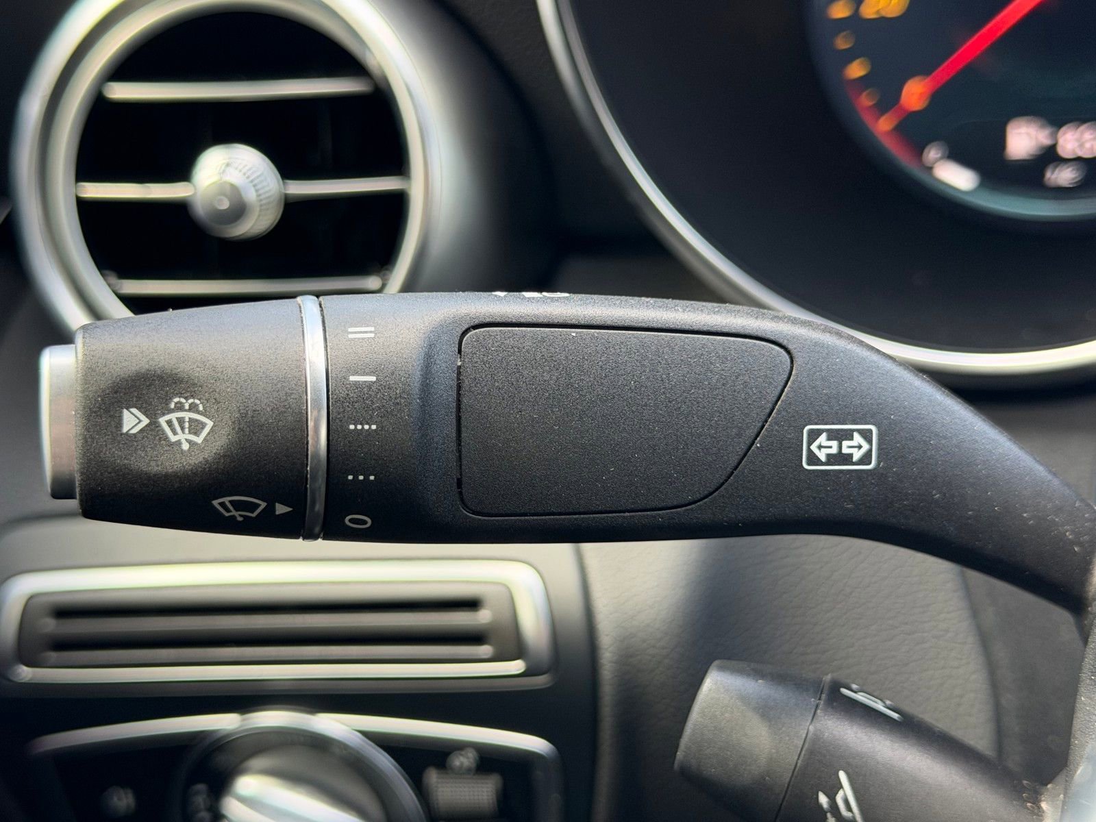 Used 2021 Mercedes-Benz C 300 4MATIC Coupe image 13