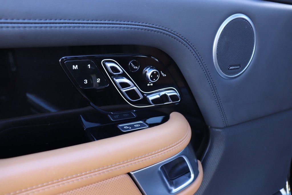 Used 2020 Land Rover Range Rover SV Autobiography Dynamic AWD/4WD image 43