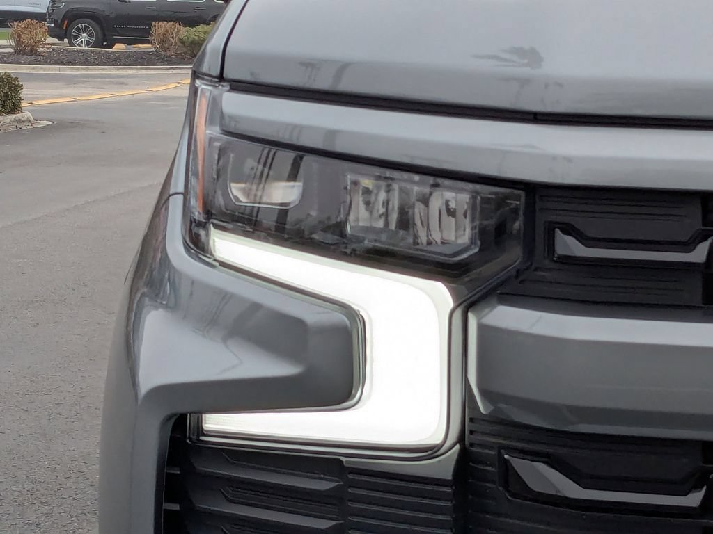 Used 2026 Chevrolet Silverado 1500 RST AWD/4WD image 11