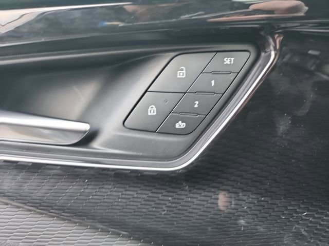 New 2026 Chevrolet Blazer EV RS image 20