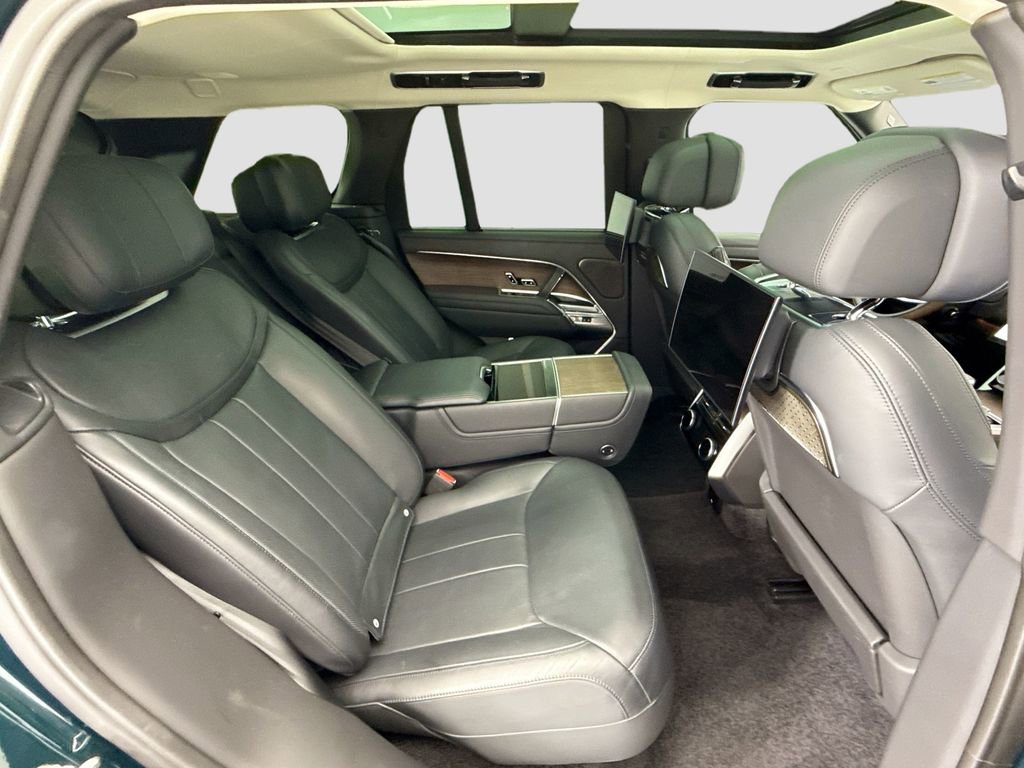 Used 2023 Land Rover Range Rover Autobiography image 21
