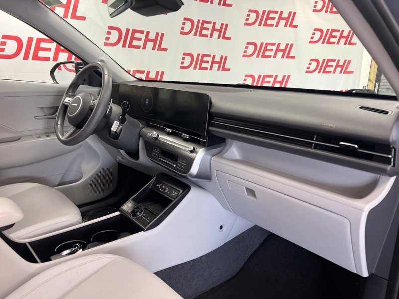 Used 2024 Hyundai Kona SEL w/ Convenience Package AWD/4WD image 13