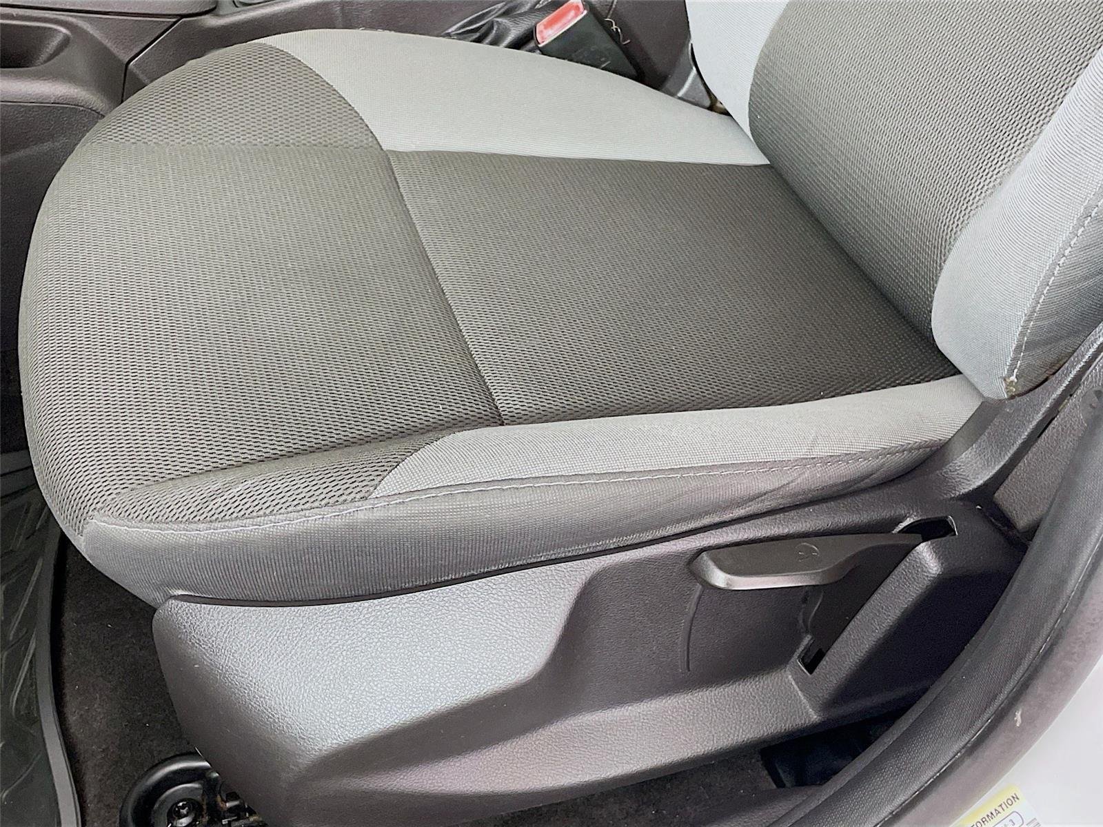 Used 2013 Ford Focus S FWD image 22
