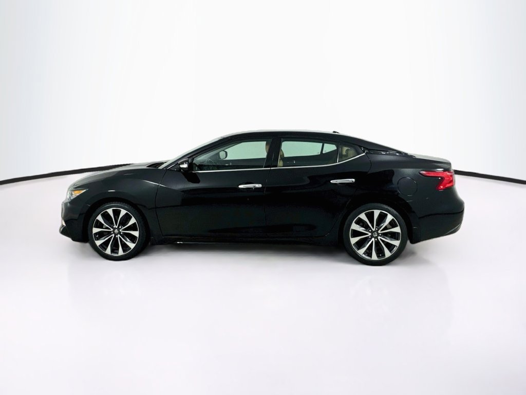 Used 2016 Nissan Maxima SR FWD image 4