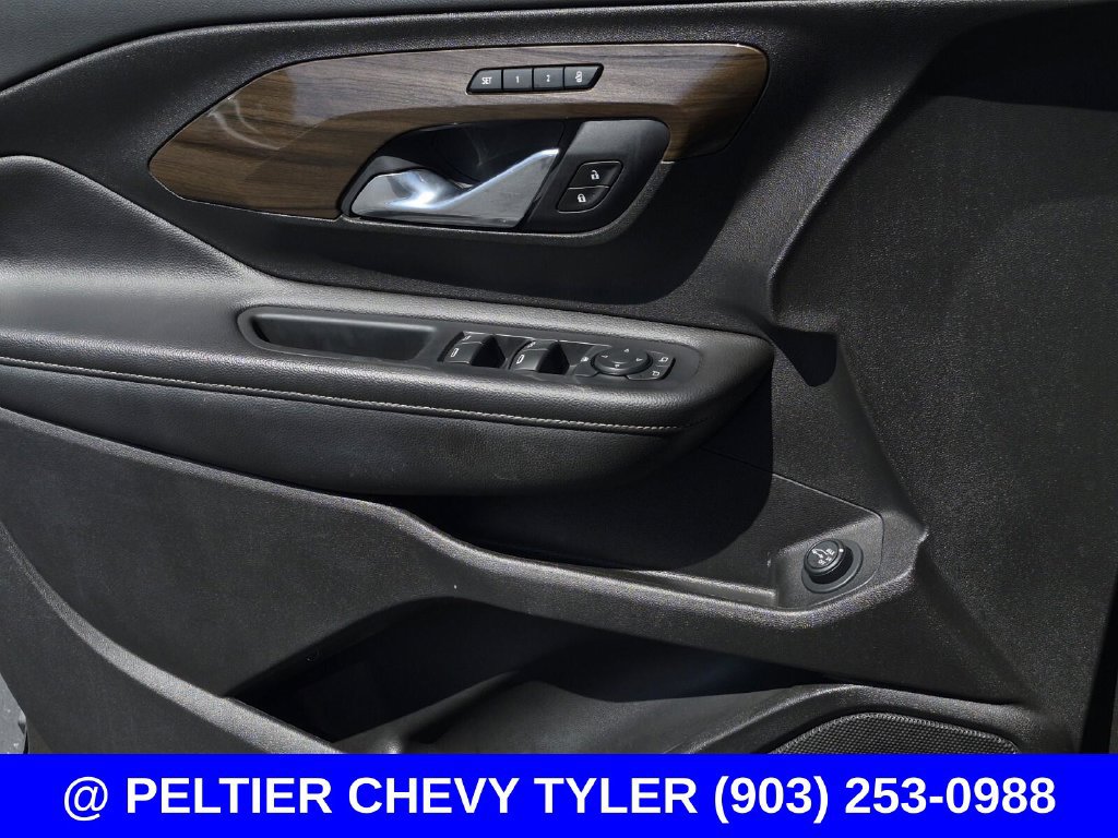 Used 2020 GMC Terrain Denali w/ Denali Premium Package AWD/4WD image 28