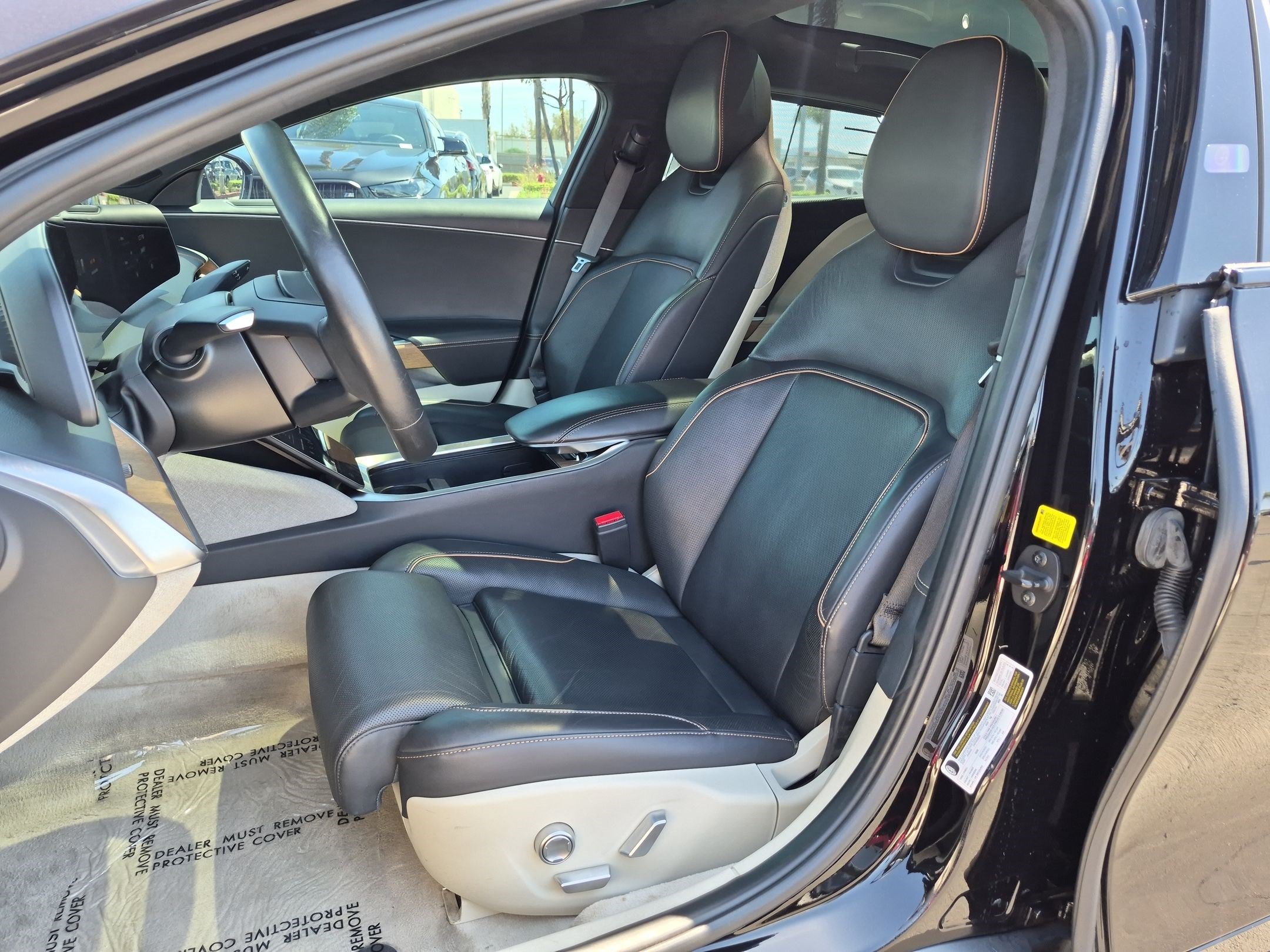 Used 2023 Lucid Air Touring AWD/4WD image 16