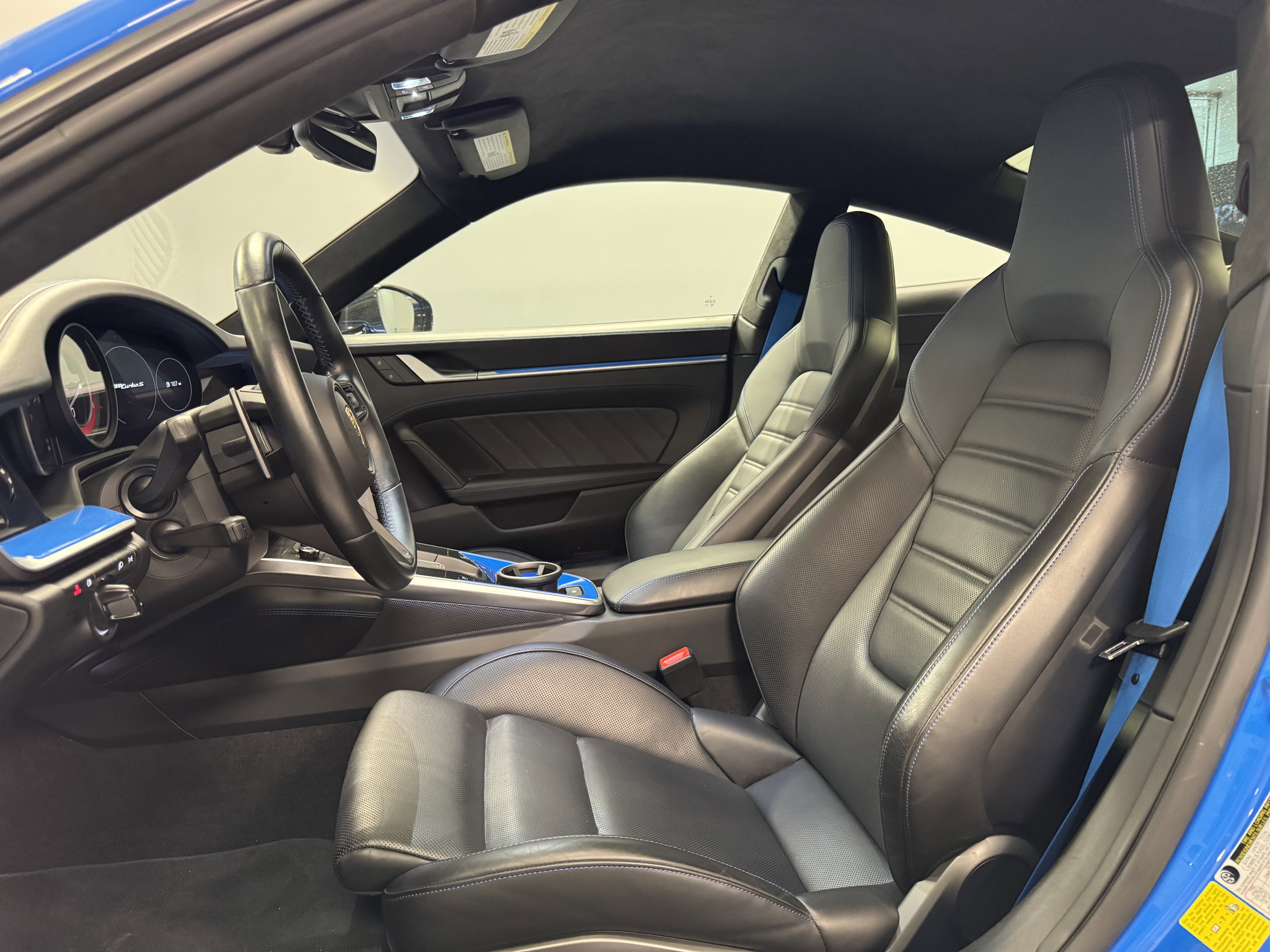 Used 2023 Porsche 911 image 10