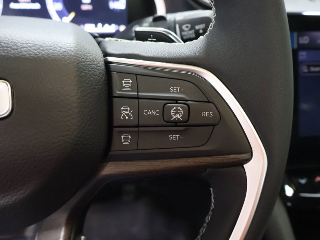 New 2026 Jeep Grand Cherokee Limited image 24