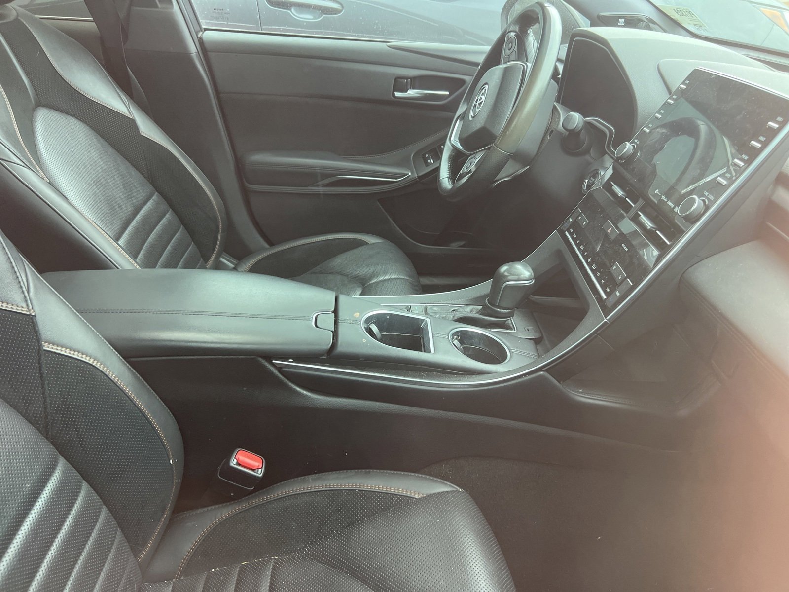 Used 2019 Toyota Avalon Touring image 6