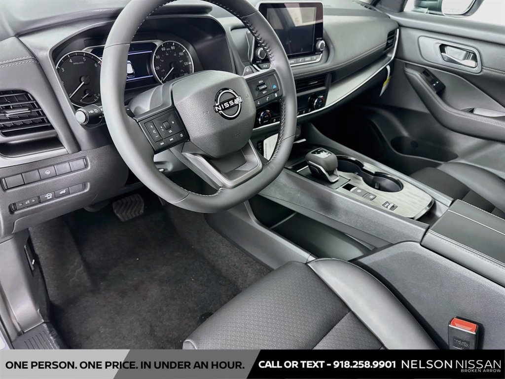 New 2026 Nissan Rogue Dark Armor FWD image 9