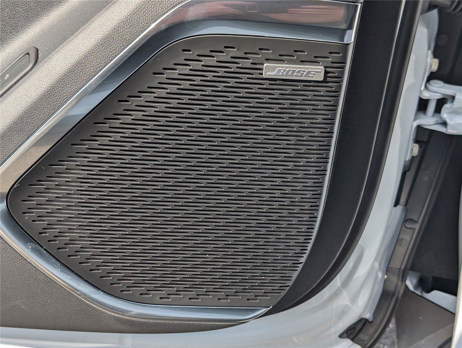 New 2026 GMC Acadia Elevation w/ Elevation Premium Package FWD image 11