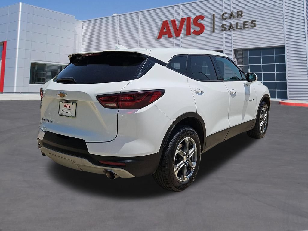 Used 2025 Chevrolet Blazer LT AWD/4WD image 6