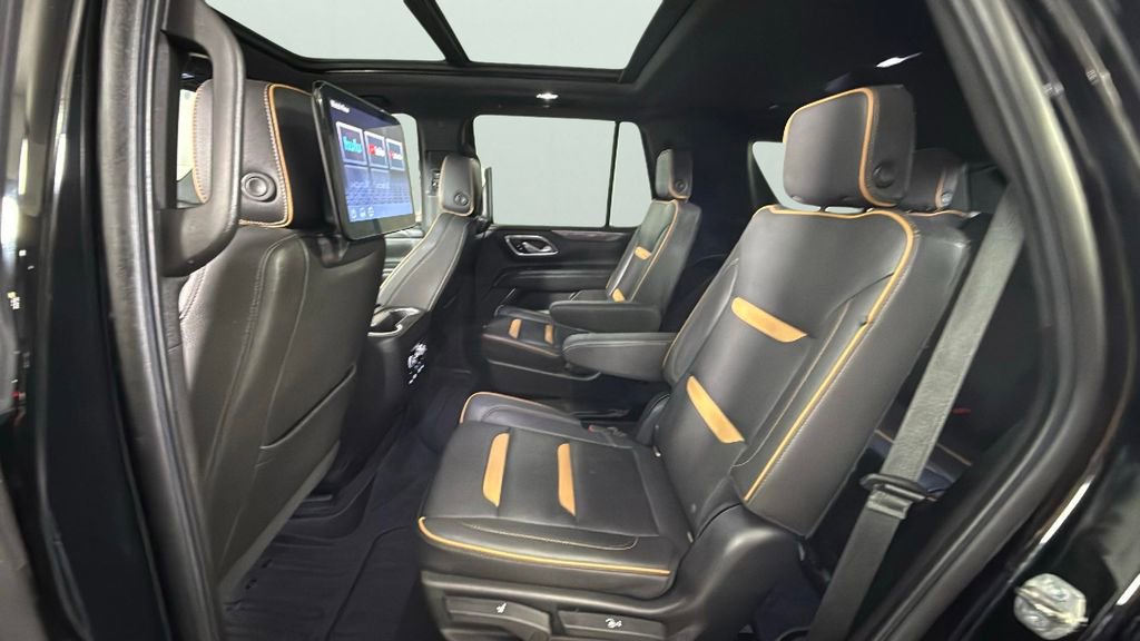 Used 2022 GMC Yukon AT4 w/ Technology Package image 27